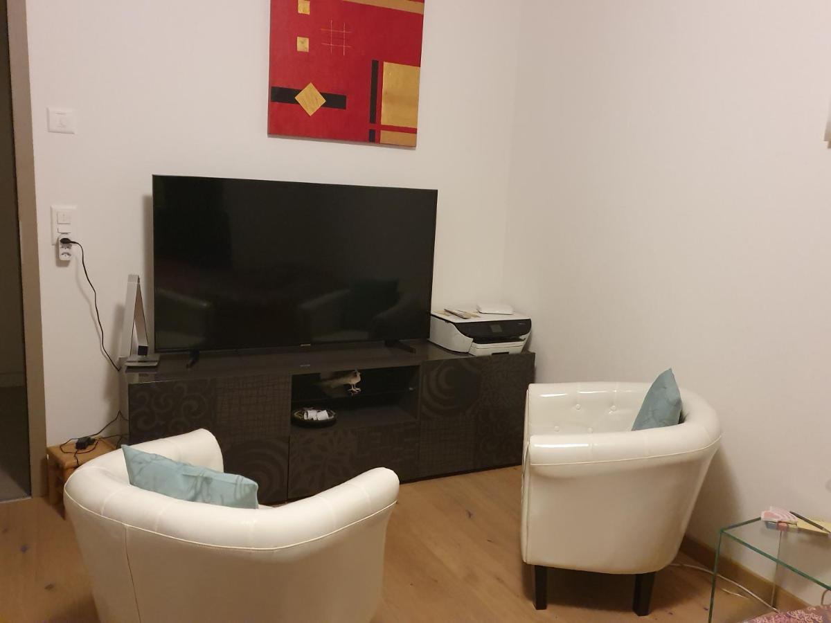 Chambre Aux Bord De L'Areuse Экстерьер фото